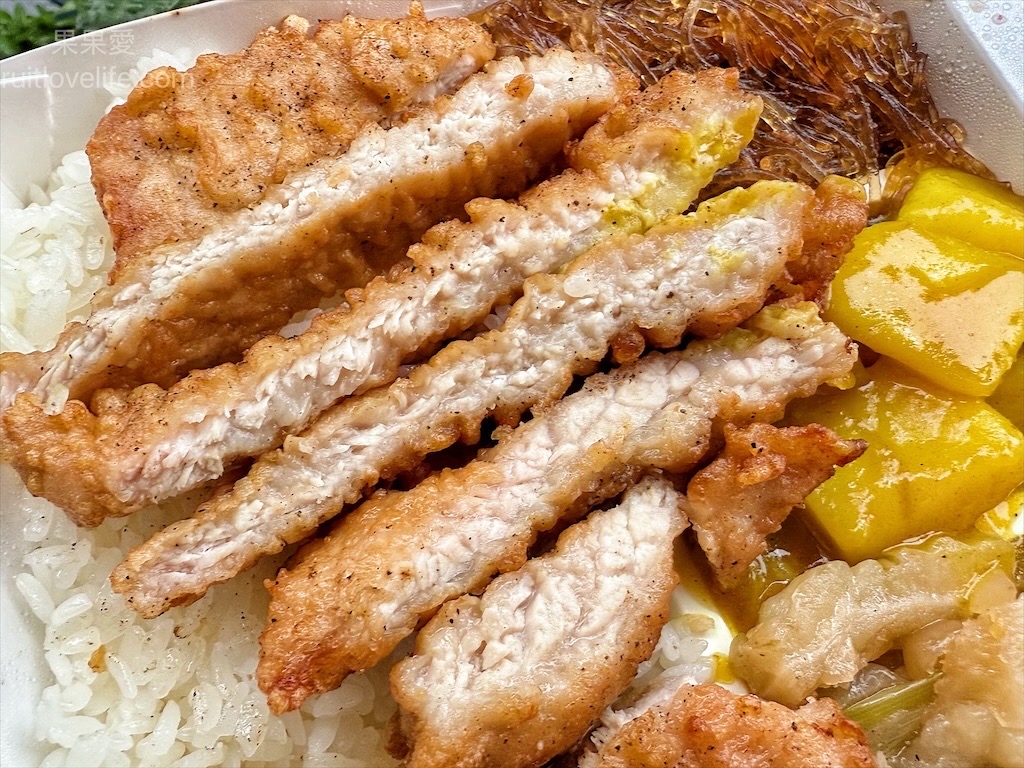 仁山爌肉飯⟩台中大里便當，在地人氣便當店，我們也吃了好多年，主菜、配菜都很好吃 @果果愛Fruitlove