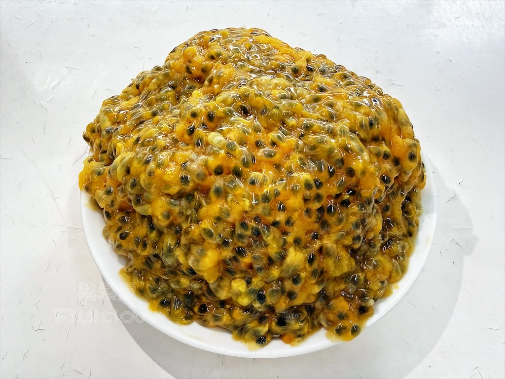 南投埔里｜廟囗冰果室：天然百香果剉冰滿到看不見冰！必吃獨特豆腐腦剉冰、寵物友善推薦 @果果愛Fruitlove