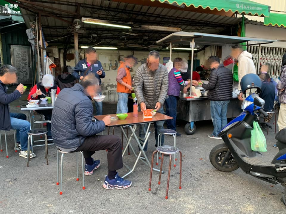 無名爌肉飯⟩台中大里早餐美食，每天都座無虛席的銷魂爌肉飯，沒早起是吃不到的 @果果愛Fruitlove