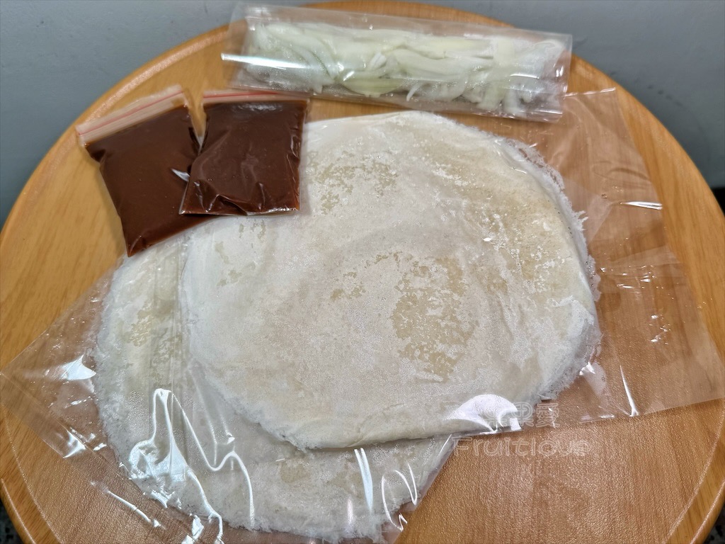 台中霧峰烤鴨｜萱記港式脆皮烤鴨：鮮嫩多汁、美味可口，蔥爆炒鴨架有洋蔥、九層塔兩種口味可選擇 @果果愛Fruitlove