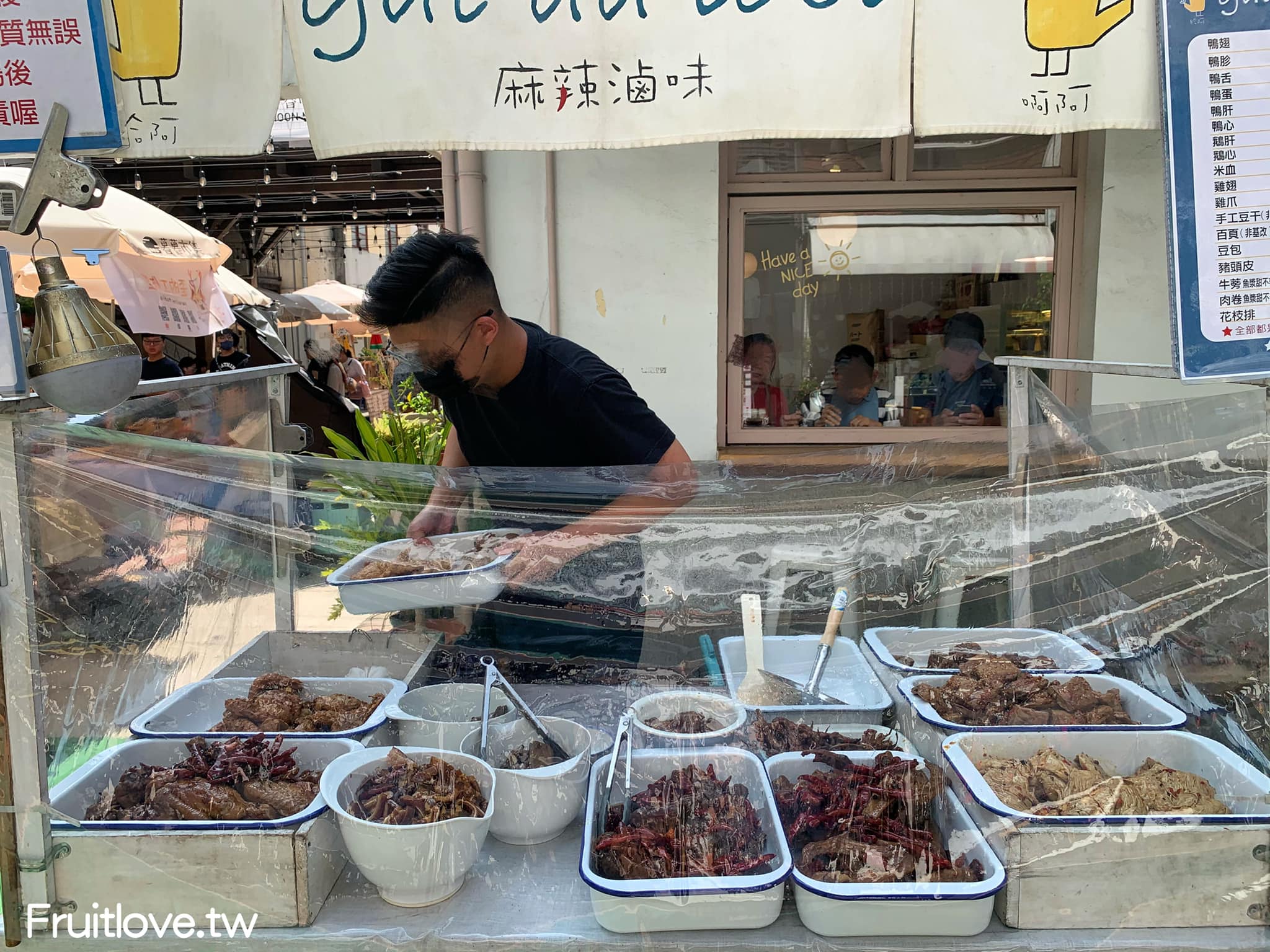 Gai aa lobi 麻辣滷味⟩審計新村人氣美食，吃了會上癮的冷滷味-台中西區美食 @果果愛Fruitlove