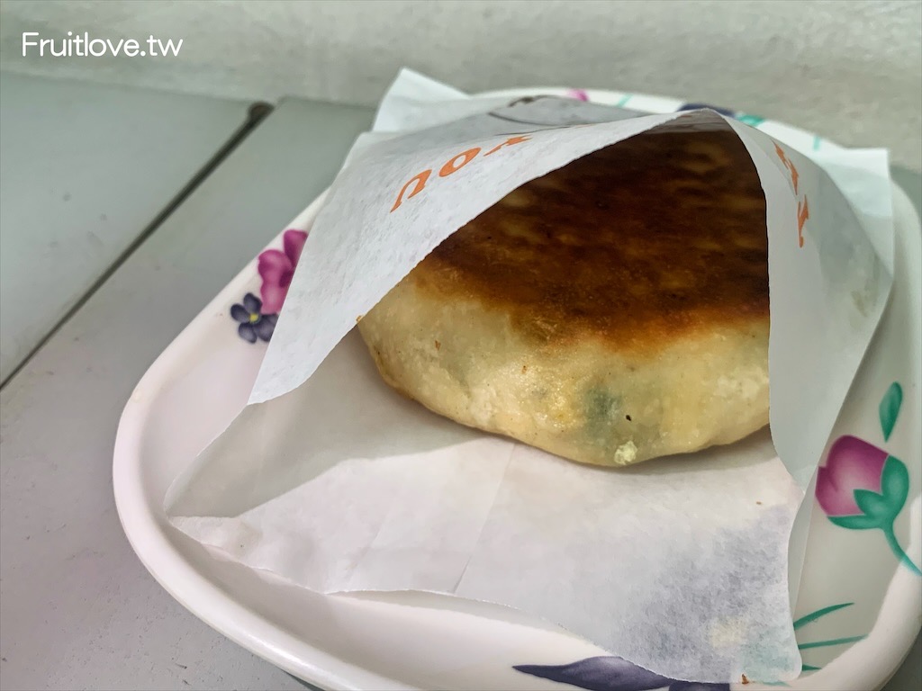 中式早餐店-台中西區早餐〉搬家後饕客一樣聞香而至，向上市場在地老店，現點現做的中式餅類- 台中西區美食@果果愛Fruitlove