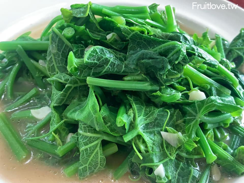 阿偉炒飯-草屯美食⟩招牌蚵仔酥、蚵仔蛋，還有份量扎實的茄汁蛋包飯和各種快炒 @果果愛Fruitlove