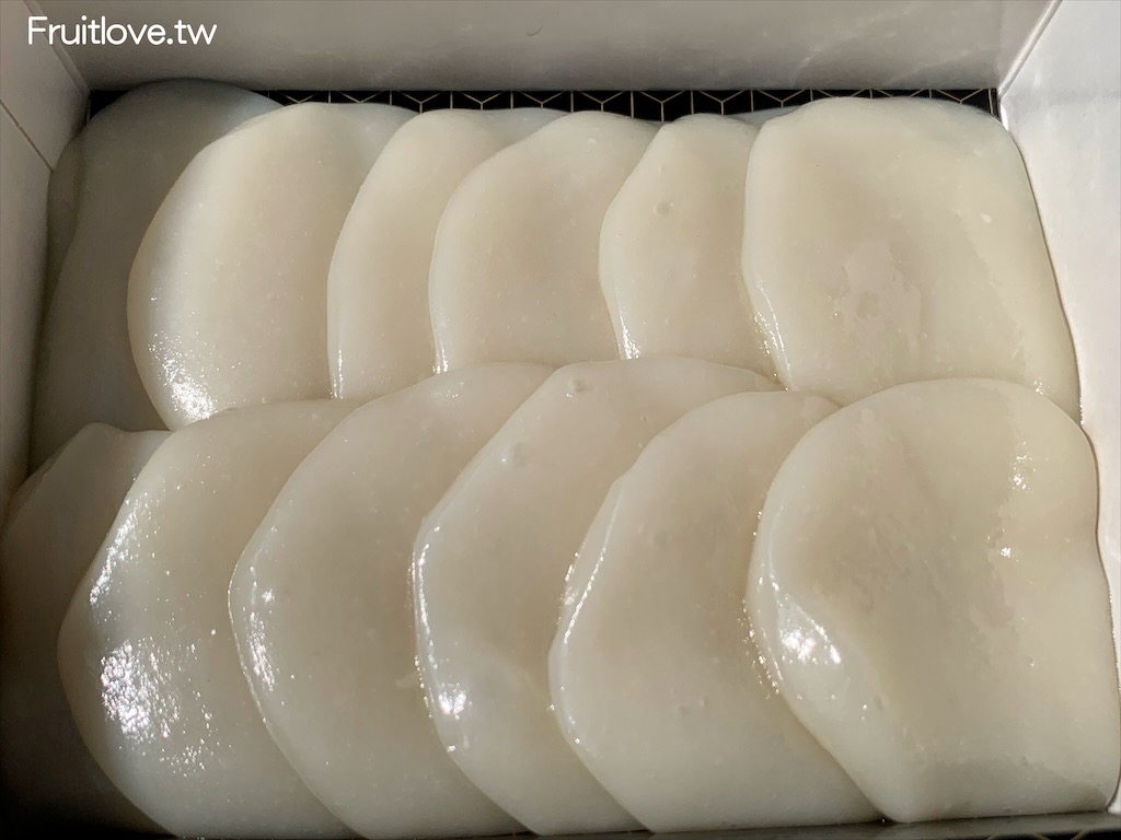 程豐頂級西螺麻糬〉台中西屯伴手禮，台中也可以吃到好吃的西螺麻糬，手工麻糬Q嫩，吃法多元化，獨特精緻禮盒設計，拜拜或是送禮都很合適@