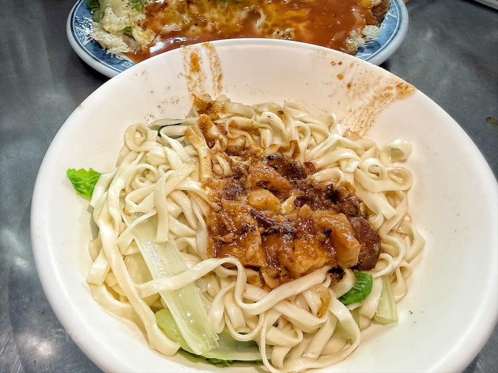 嘉鄉味爌肉飯〉台中東區美食小吃,巷口的美味爌肉飯,肥而不膩軟嫩入味,每日例湯只要10元,還可以續湯 @果果愛Fruitlove 嘉鄉味爌肉飯〉台中東區美食小吃,巷口的美味爌肉飯,肥而不膩軟嫩入味,每日例湯只要10元,還可以續湯 @果果愛Fruitlove