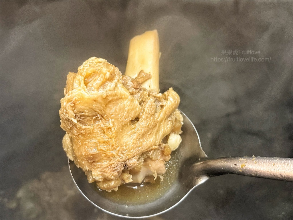 69牛肉拌麵水餃|台中烏日明道花園城美食小吃，好吃又入味的牛肉拌麵，內用還可以享有免費的大骨湯 @果果愛Fruitlove