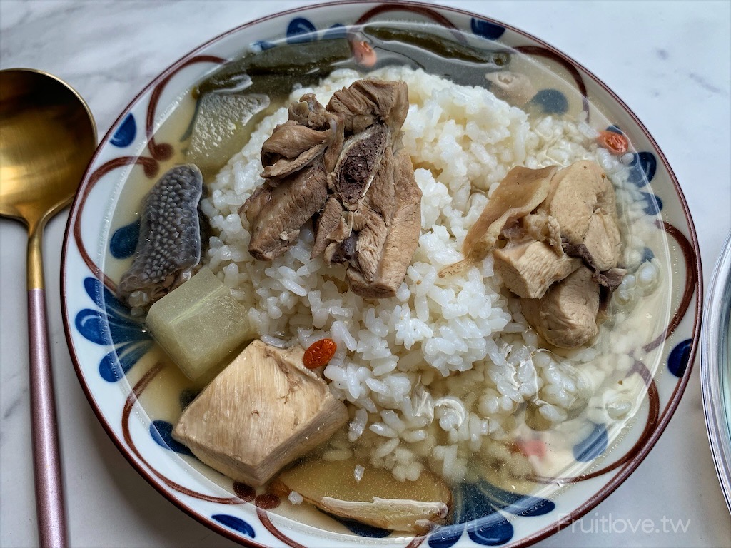 手作弄湯⟩宅配美食，在家輕鬆加熱，美味好喝雞湯上桌，湯頭甘甜清爽不油膩且濃郁香醇 @果果愛Fruitlove