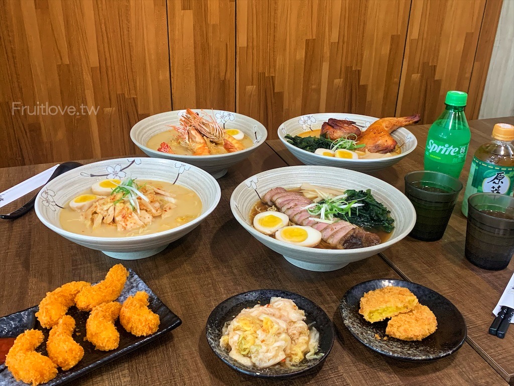 巨人傳統早餐 • 台中北區美食｜一心市場旁的傳統早餐店，手工製作燒餅、油條，現烤現賣，薄脆酥香 @果果愛Fruitlove