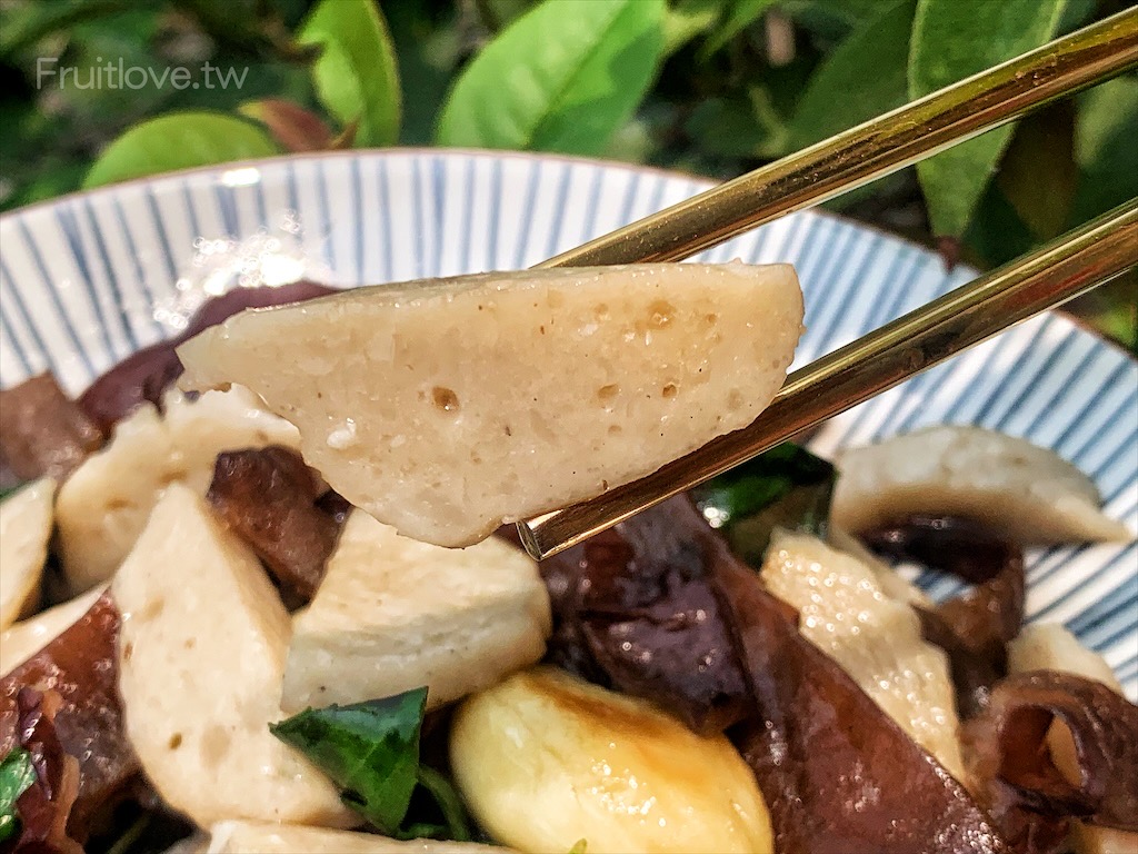 興達港歐董虱目旗魚丸攤⟩高雄茄萣美食，興達港觀光漁市裡超人氣美食，現場新鮮製作，用料不手軟很實在 @果果愛Fruitlove