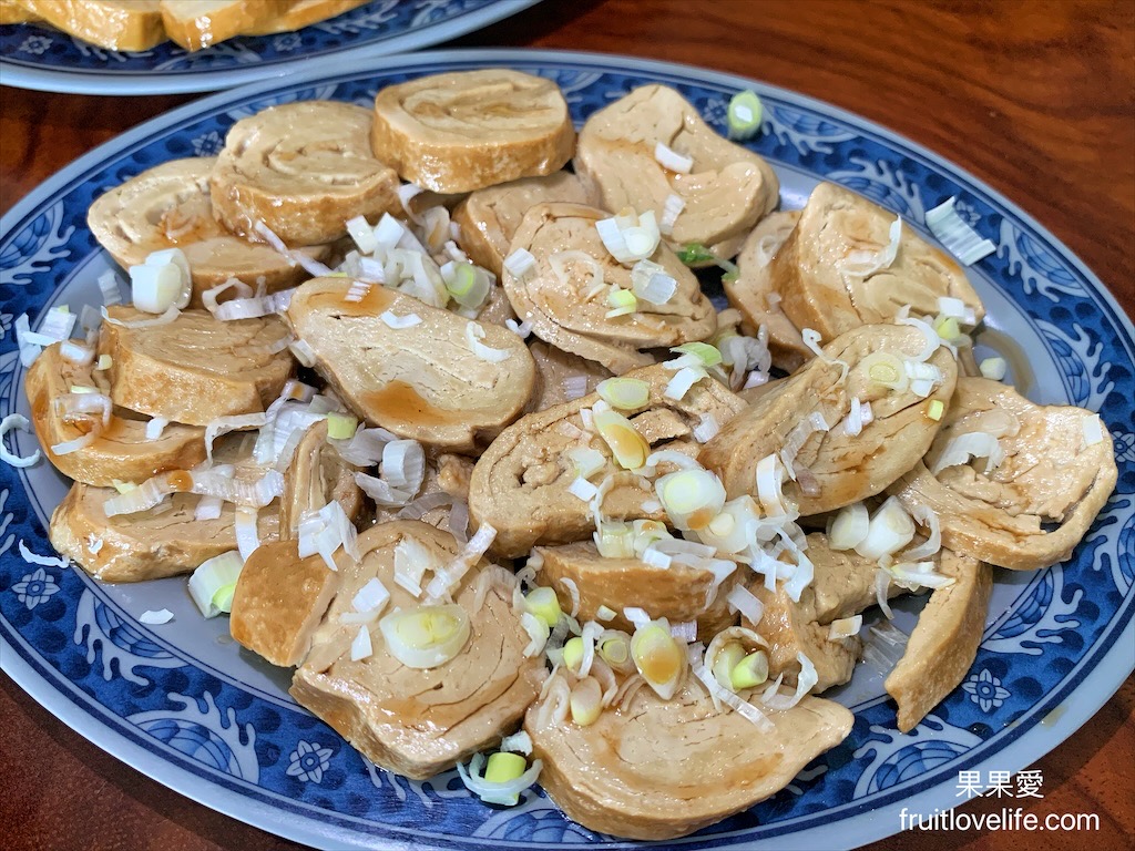 三義客家麵館⟩台中后里美食，藏在巷弄間的民宅美食，什錦系列料多味美，是許多人推薦 @果果愛Fruitlove