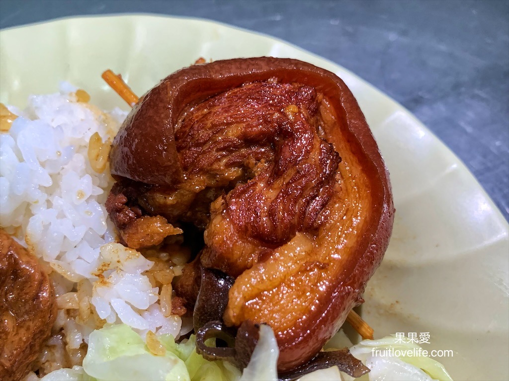 鄭腳庫飯⟩台中外埔人氣便當店，還沒到用餐時間，就滿滿人潮 @果果愛Fruitlove