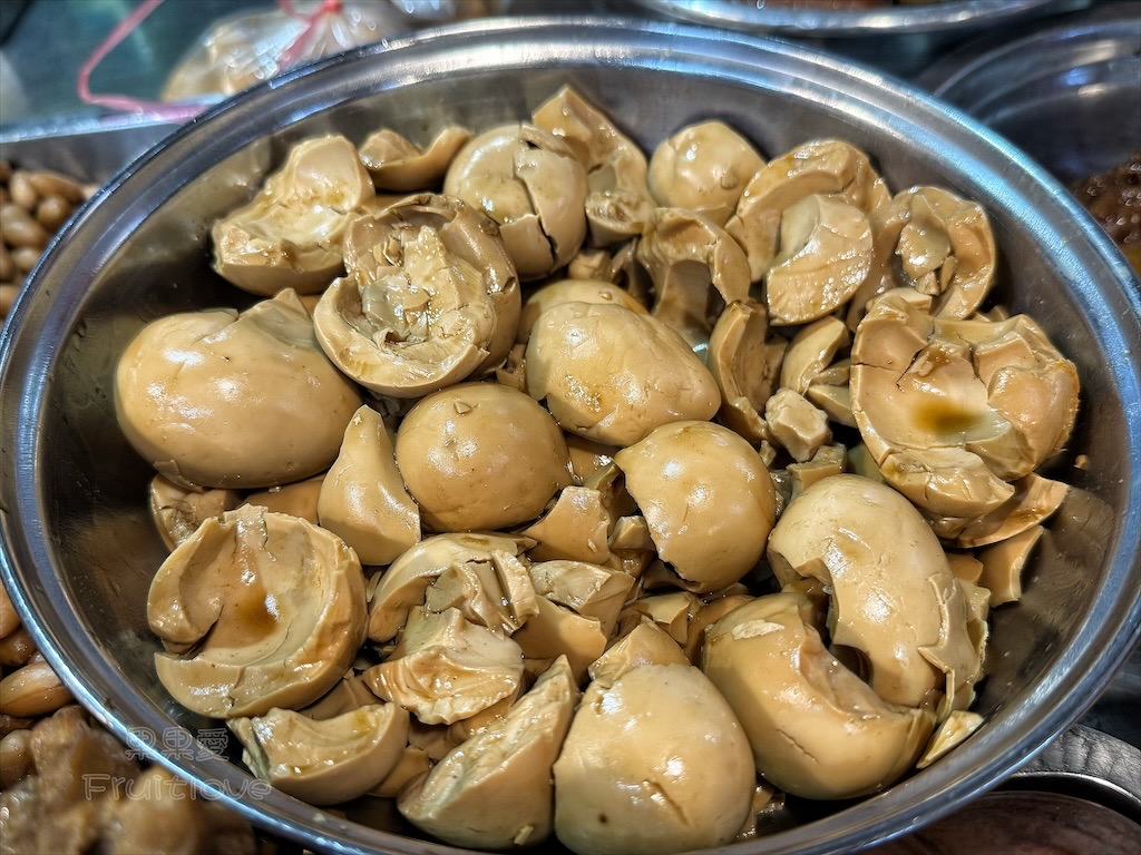 金味坊滷味 | 台中南屯大墩黃昏市場便宜又好吃的滷味,記得早點來、手速要快、不要想太多想吃就夾,不然就賣完了 @果果愛Fruitlove 金味坊滷味 | 台中南屯大墩黃昏市場便宜又好吃的滷味,記得早點來、手速要快、不要想太多想吃就夾,不然就賣完了 @果果愛Fruitlove