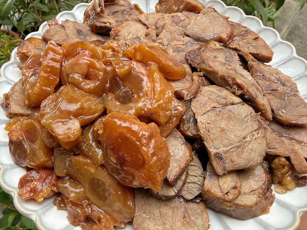 金味坊滷味 | 台中南屯大墩黃昏市場便宜又好吃的滷味,記得早點來、手速要快、不要想太多想吃就夾,不然就賣完了 @果果愛Fruitlove 金味坊滷味 | 台中南屯大墩黃昏市場便宜又好吃的滷味,記得早點來、手速要快、不要想太多想吃就夾,不然就賣完了 @果果愛Fruitlove
