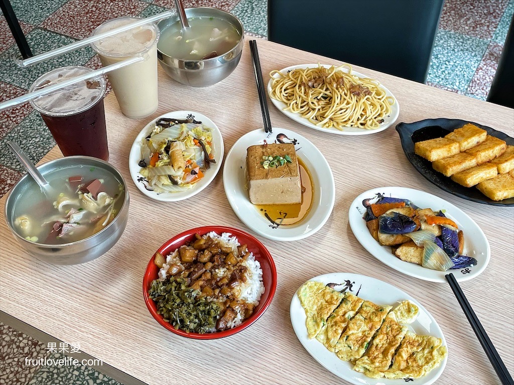 好滋味自助餐館⟩南投埔里吃到飽自助餐，每天都有三十多種不同菜色吃到飽 (9/1已更新規則) @果果愛Fruitlove