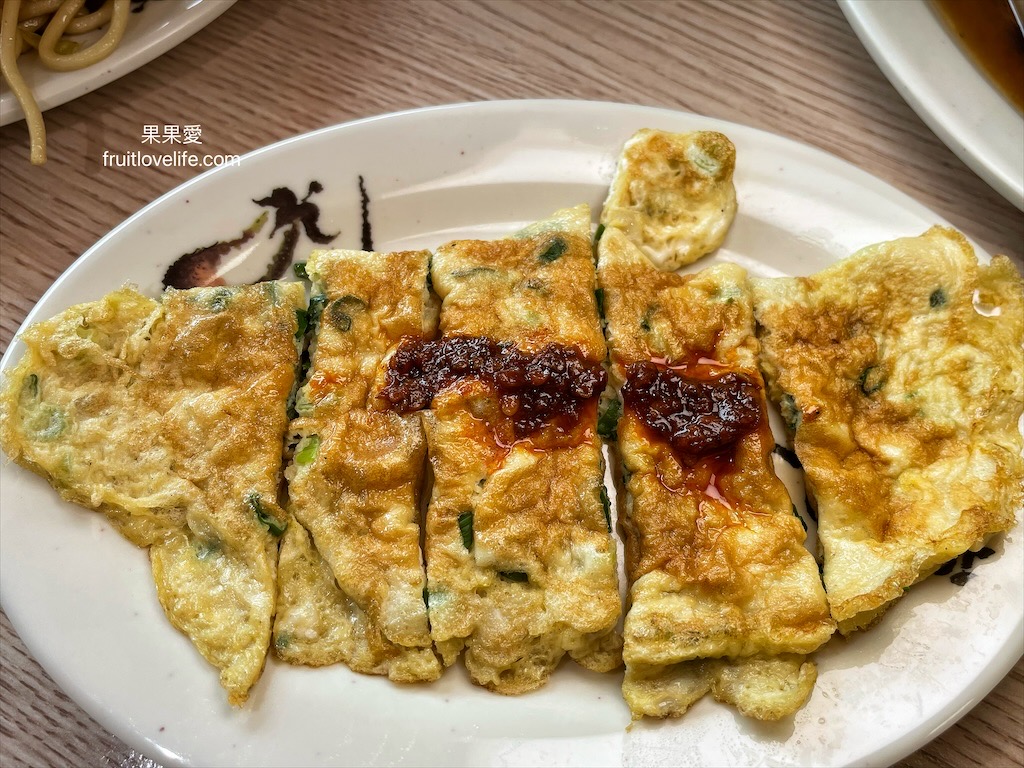 樹仔腳⟩台中太平美食，古早味小吃店，有炒麵、滷肉飯、豬血湯、炒飯、便當、各種小菜，內用湯還可以免費續 @果果愛Fruitlove