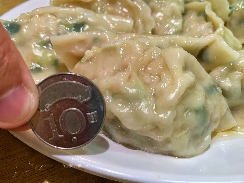 苑裡老李紅燒牛肉麵⟩苗栗通霄牛肉麵，牛肉麵加湯加麵不加價，還有免費辣豆干炒小魚乾，超好吃又可無限續，根本是吃到飽概念-寵物友善 @果果愛Fruitlove