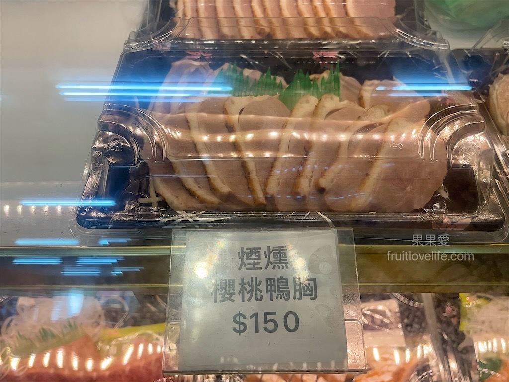 辰星水產肉品⟩台中大甲水產店也是海產店，餐廳以預約制訂餐，沒有固定菜單，餐點色香味俱全，絕不能錯過先滷後炸的香酥鴨 @果果愛Fruitlove