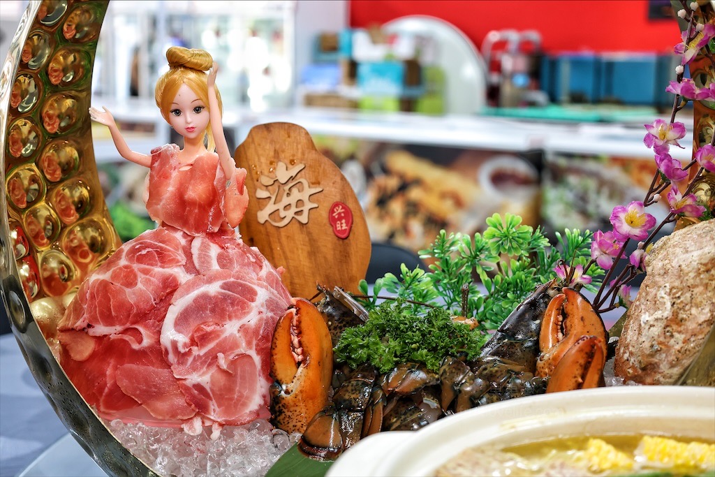 辰星水產肉品⟩台中大甲水產店也是海產店，餐廳以預約制訂餐，沒有固定菜單，餐點色香味俱全，絕不能錯過先滷後炸的香酥鴨 @果果愛Fruitlove