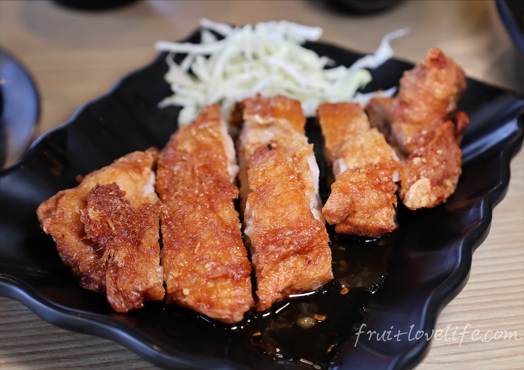 岩橙豐饌湯鍋⟩彰化鹿港火鍋，在地平價的小火鍋，滷肉飯、麵食、飲品、霜淇淋、爆米花通通都給你吃到飽 @果果愛Fruitlove