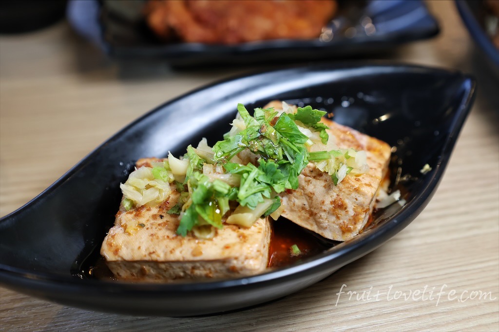 岩橙豐饌湯鍋⟩彰化鹿港火鍋，在地平價的小火鍋，滷肉飯、麵食、飲品、霜淇淋、爆米花通通都給你吃到飽 @果果愛Fruitlove