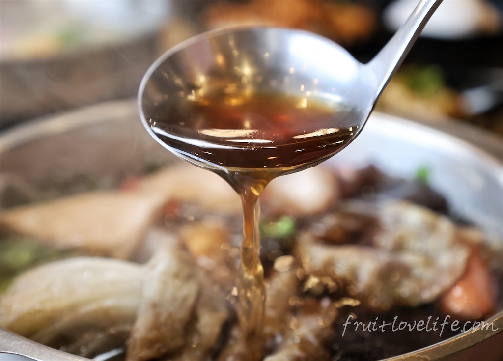 岩橙豐饌湯鍋⟩彰化鹿港火鍋，在地平價的小火鍋，滷肉飯、麵食、飲品、霜淇淋、爆米花通通都給你吃到飽 @果果愛Fruitlove