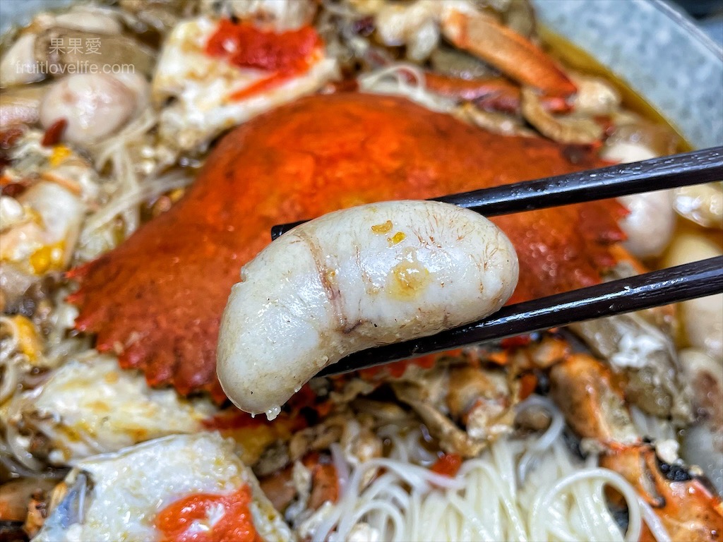 新魚港海鮮餐廳⟩苗栗苑裡寵物友善海鮮餐廳，很跳tone的海產店，除了現撈海鮮熱炒外，還有麻辣系列料理和德國豬腳/寵物友善餐廳 @果果愛Fruitlove