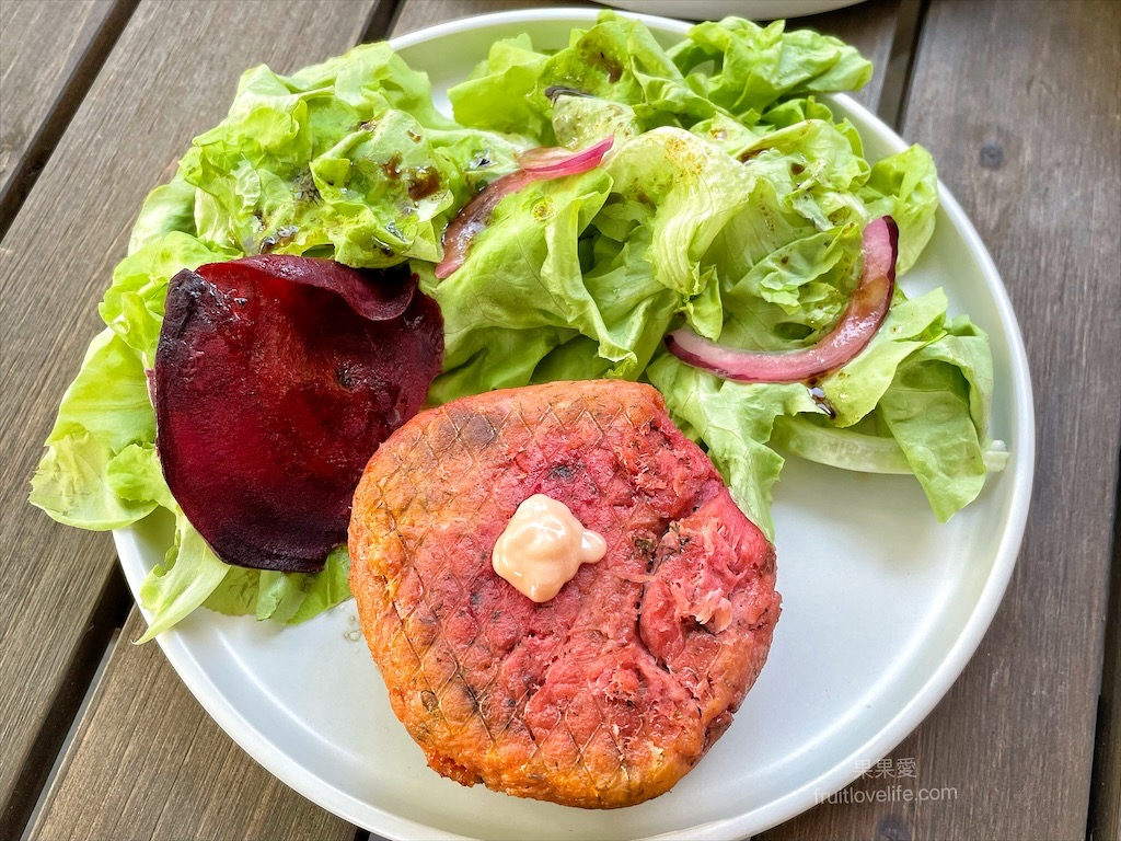 Pingreen桃紅青食⟩新竹竹北美食，以甜菜根為主題的特色輕食料理餐廳，把美學與料理結合，創造出好看又討喜的好滋味/寵物友善餐廳 @果果愛Fruitlove