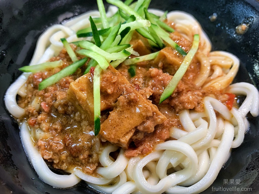 製飯糰 Riceball-南投埔里早午餐推薦⟩埔里限定的皎白筍飯糰，澎湃用料的沖繩飯糰，飽足感滿分又美味 • 寵物友善 @果果愛Fruitlove