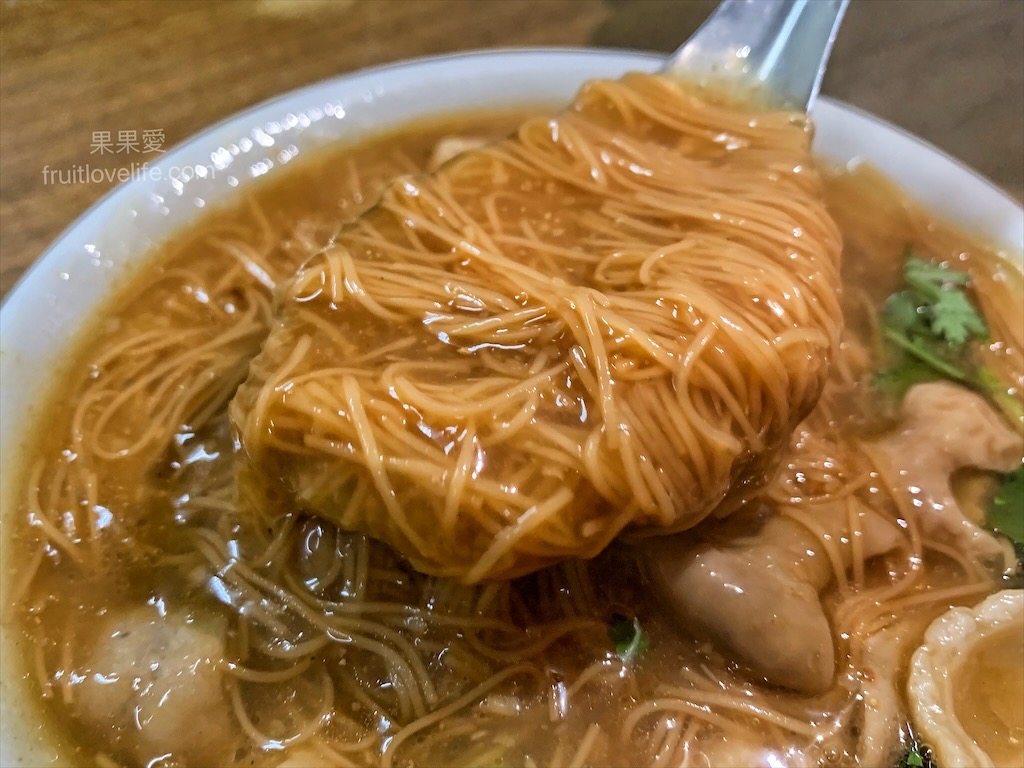 義艋舺大腸蚵仔麵線肉圓⟩台中太平美食小吃，偶然發現的好吃大腸蚵仔麵線，結果肉圓也是這裡的必點必吃的 @果果愛Fruitlove