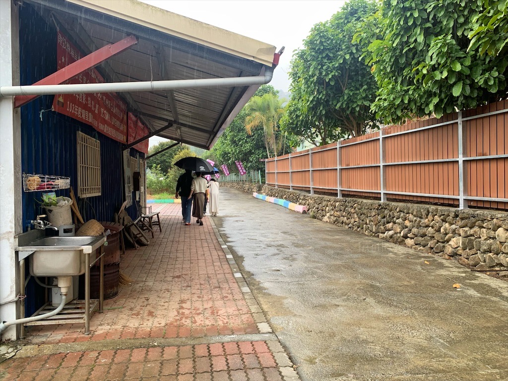 水与松萌萌園⟩南投埔里景點，許多可愛的超萌小動物，有超人氣的水豚君(卡皮巴拉)、笑笑羊，可以零距離和牠們互動 @果果愛Fruitlove