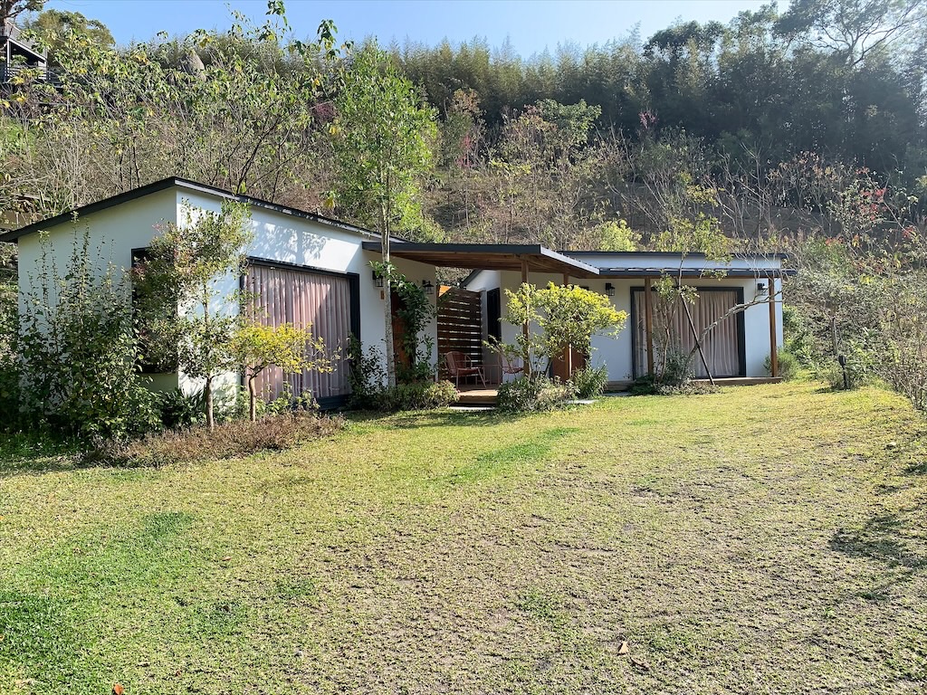 紫鳶山城-覓境莊園⟩苗栗銅鑼寵物友善住宿，蟲鳴鳥語、竹林群山環繞、星光點點，讓人和毛孩都感到放鬆的渡假莊園 @果果愛Fruitlove