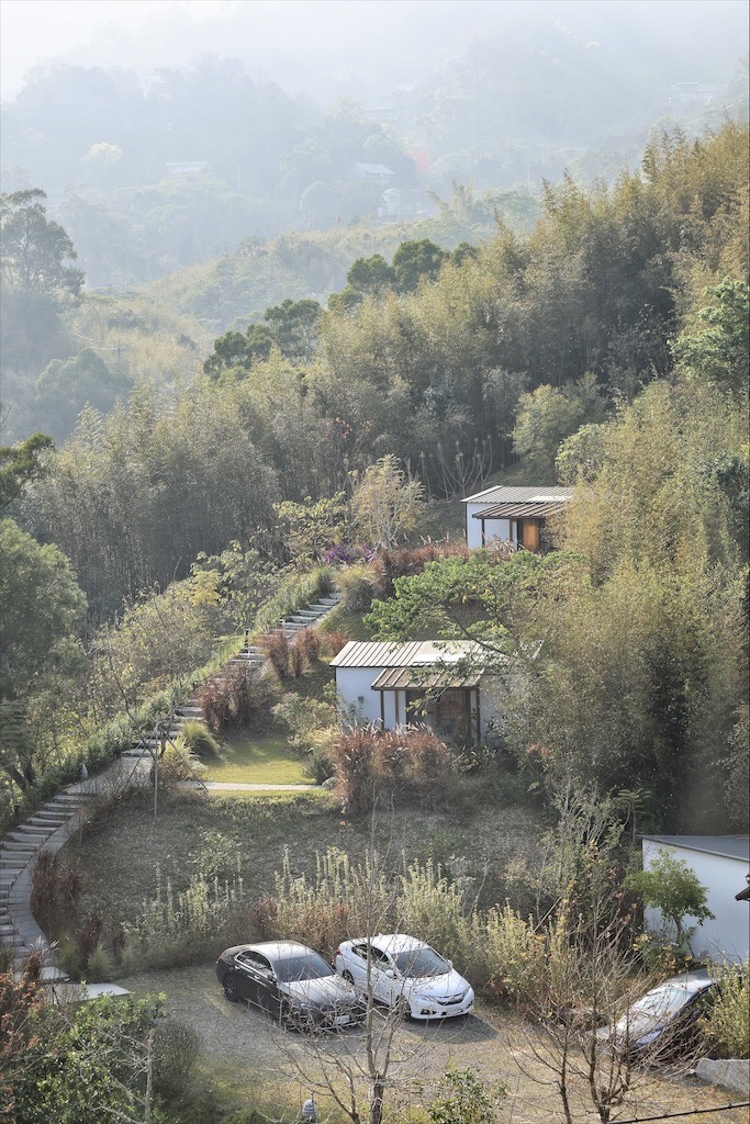 紫鳶山城-覓境莊園⟩苗栗銅鑼寵物友善住宿，蟲鳴鳥語、竹林群山環繞、星光點點，讓人和毛孩都感到放鬆的渡假莊園 @果果愛Fruitlove