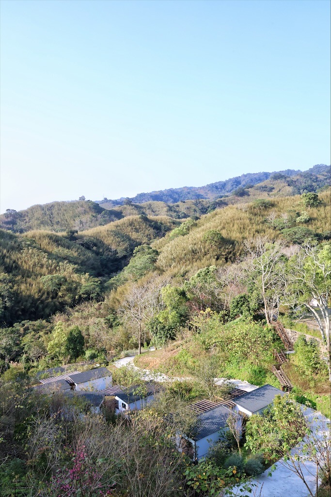 紫鳶山城-覓境莊園⟩苗栗銅鑼寵物友善住宿，蟲鳴鳥語、竹林群山環繞、星光點點，讓人和毛孩都感到放鬆的渡假莊園 @果果愛Fruitlove