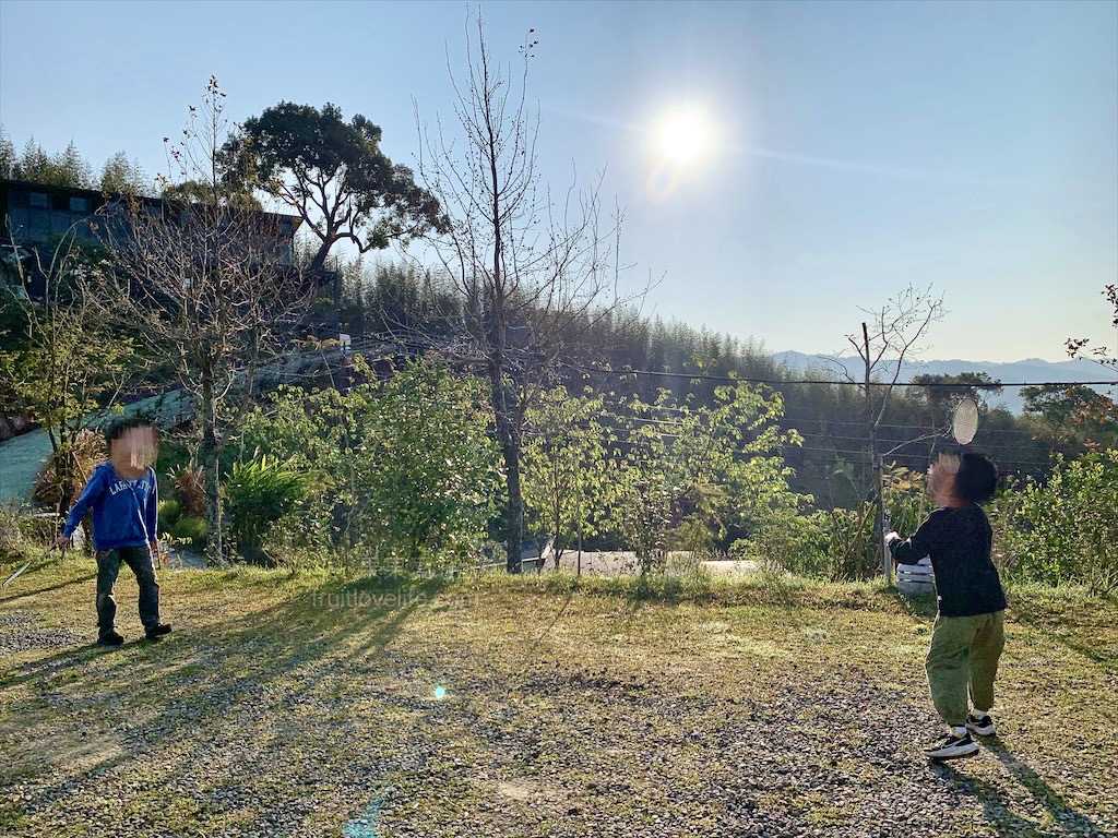 紫鳶山城-覓境莊園⟩苗栗銅鑼寵物友善住宿，蟲鳴鳥語、竹林群山環繞、星光點點，讓人和毛孩都感到放鬆的渡假莊園 @果果愛Fruitlove