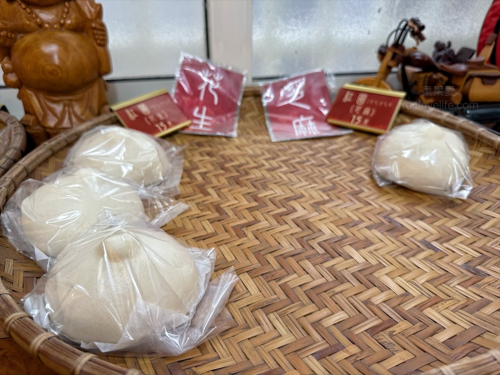 金盛堂⟩彰化鹿港油飯、龜粿、傳統米食，在鹿港第一市場巷弄內的古早味傳統米食 @果果愛Fruitlove