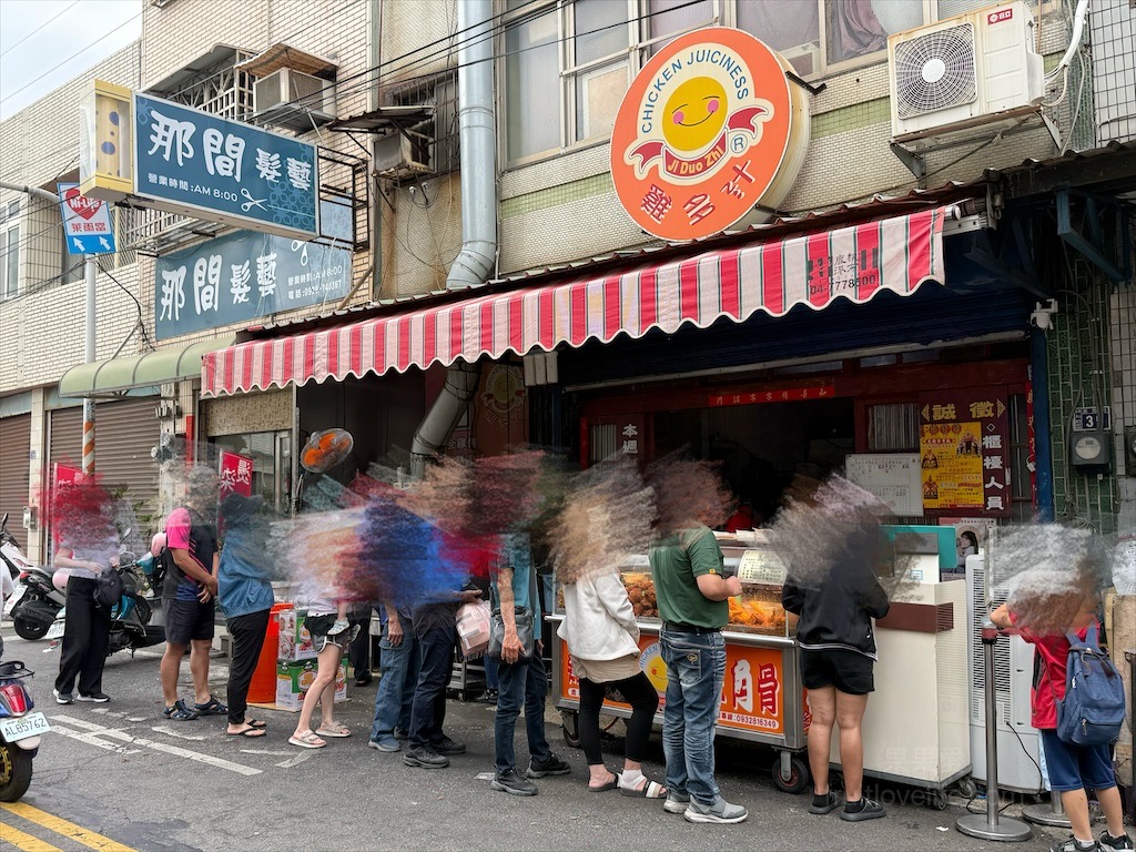 鹿港生烤燒蕃麥⟩彰化鹿港烤玉米，市場附近的在地古早味碳烤玉米，從早上開始營業到下午 @果果愛Fruitlove