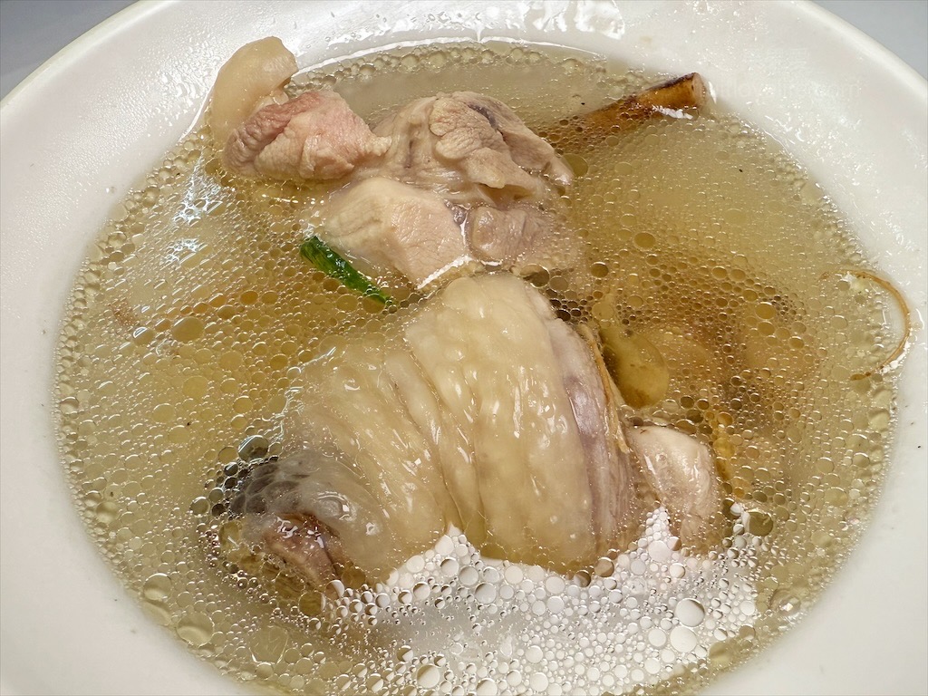 香村九尾草雞湯熱炒火鍋⟩南投名間松柏嶺受天宮附近美食餐廳，不能錯過的九尾草雞湯和古早味手路菜 @果果愛Fruitlove