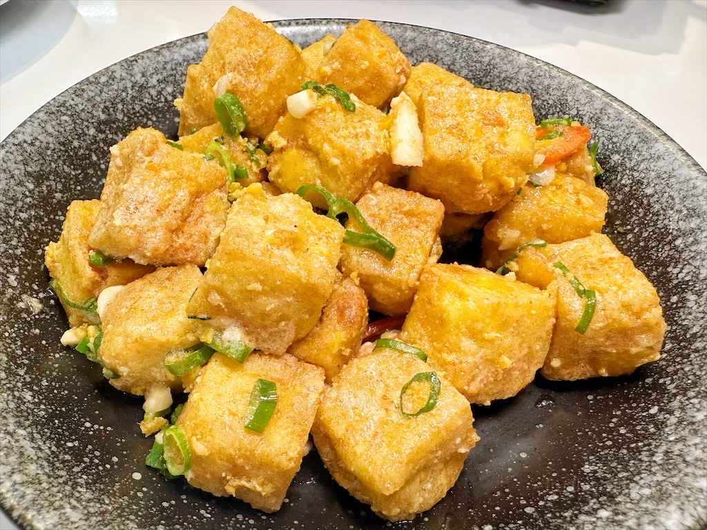 香村九尾草雞湯熱炒火鍋⟩南投名間松柏嶺受天宮附近美食餐廳，不能錯過的九尾草雞湯和古早味手路菜 @果果愛Fruitlove