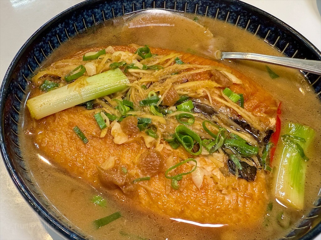 香村九尾草雞湯熱炒火鍋⟩南投名間松柏嶺受天宮附近美食餐廳，不能錯過的九尾草雞湯和古早味手路菜 @果果愛Fruitlove