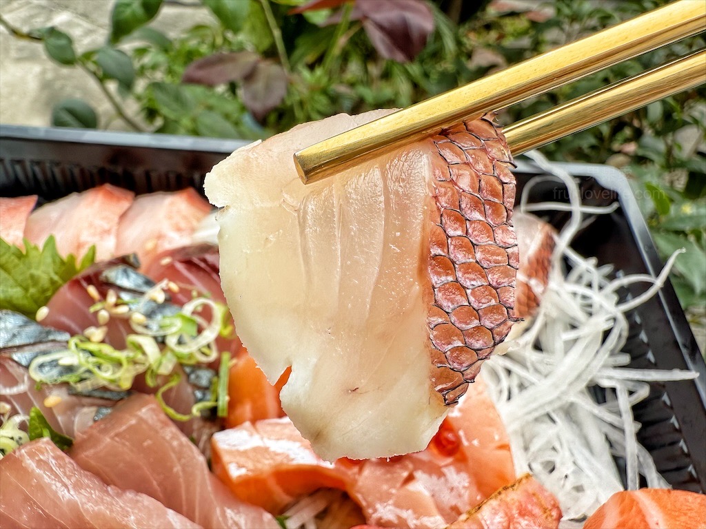 瀧慶水產⟩台中大里生魚片、握壽司、丼飯、烤物，超隱密的生魚片，有許多特殊魚種的生魚片，新鮮、甘甜又超值 @果果愛Fruitlove
