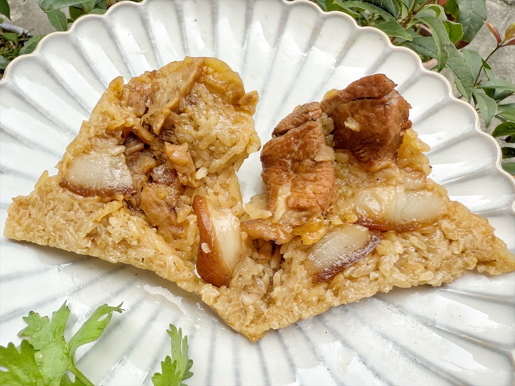 稻湘隆⟩滿滿粽葉香的肉粽，每顆粽子獨立真空包裝設計，想吃多少拆多少，美味不變質 @果果愛Fruitlove