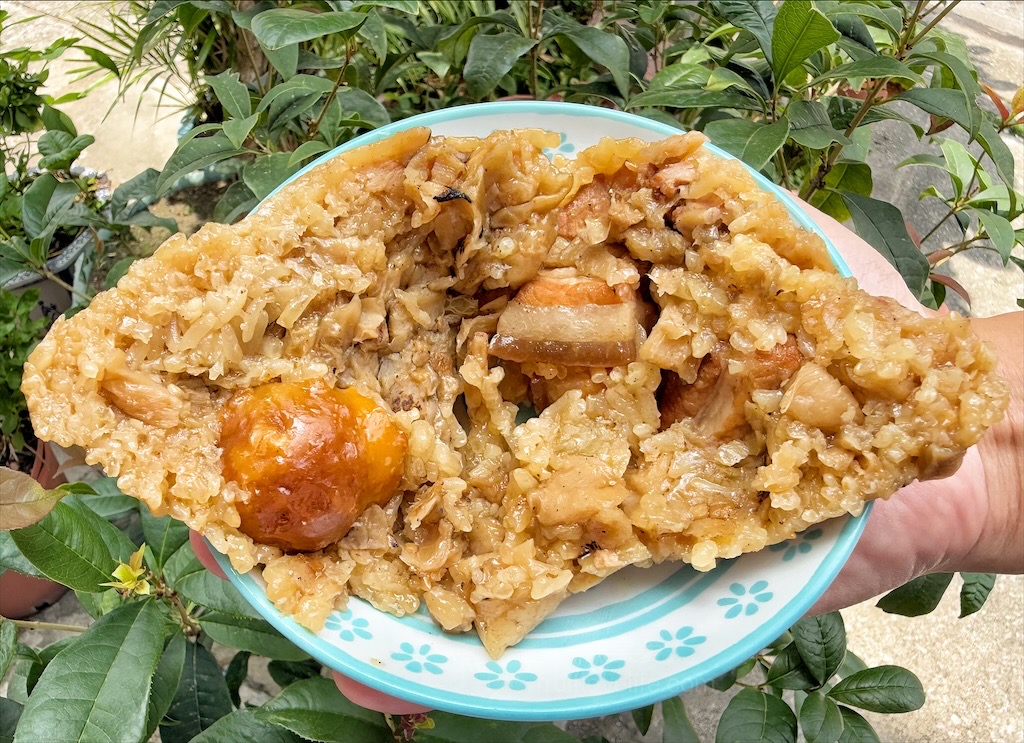 稻湘隆⟩滿滿粽葉香的肉粽，每顆粽子獨立真空包裝設計，想吃多少拆多少，美味不變質 @果果愛Fruitlove