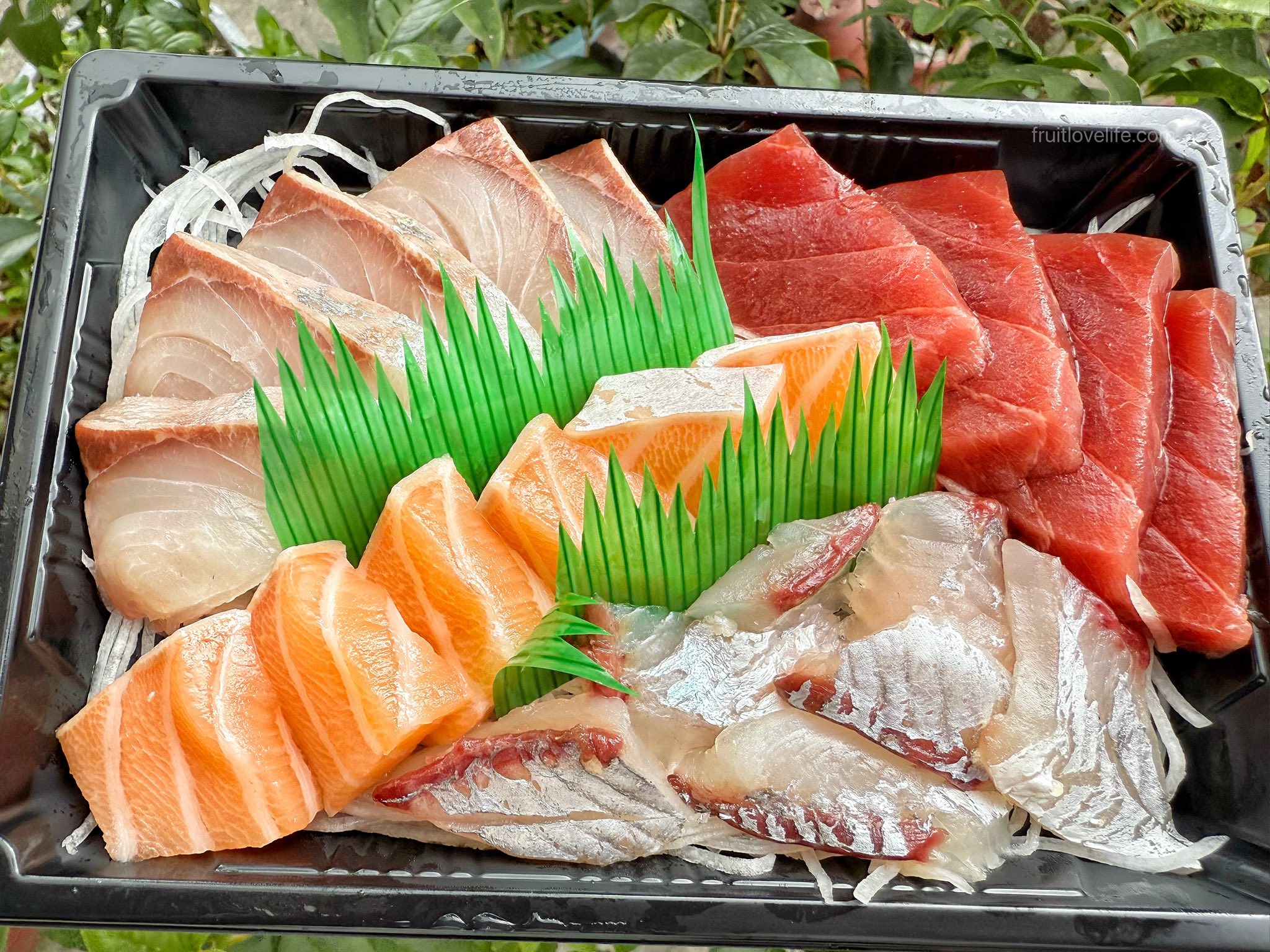 瀧慶水產⟩台中大里生魚片、握壽司、丼飯、烤物，超隱密的生魚片，有許多特殊魚種的生魚片，新鮮、甘甜又超值 @果果愛Fruitlove