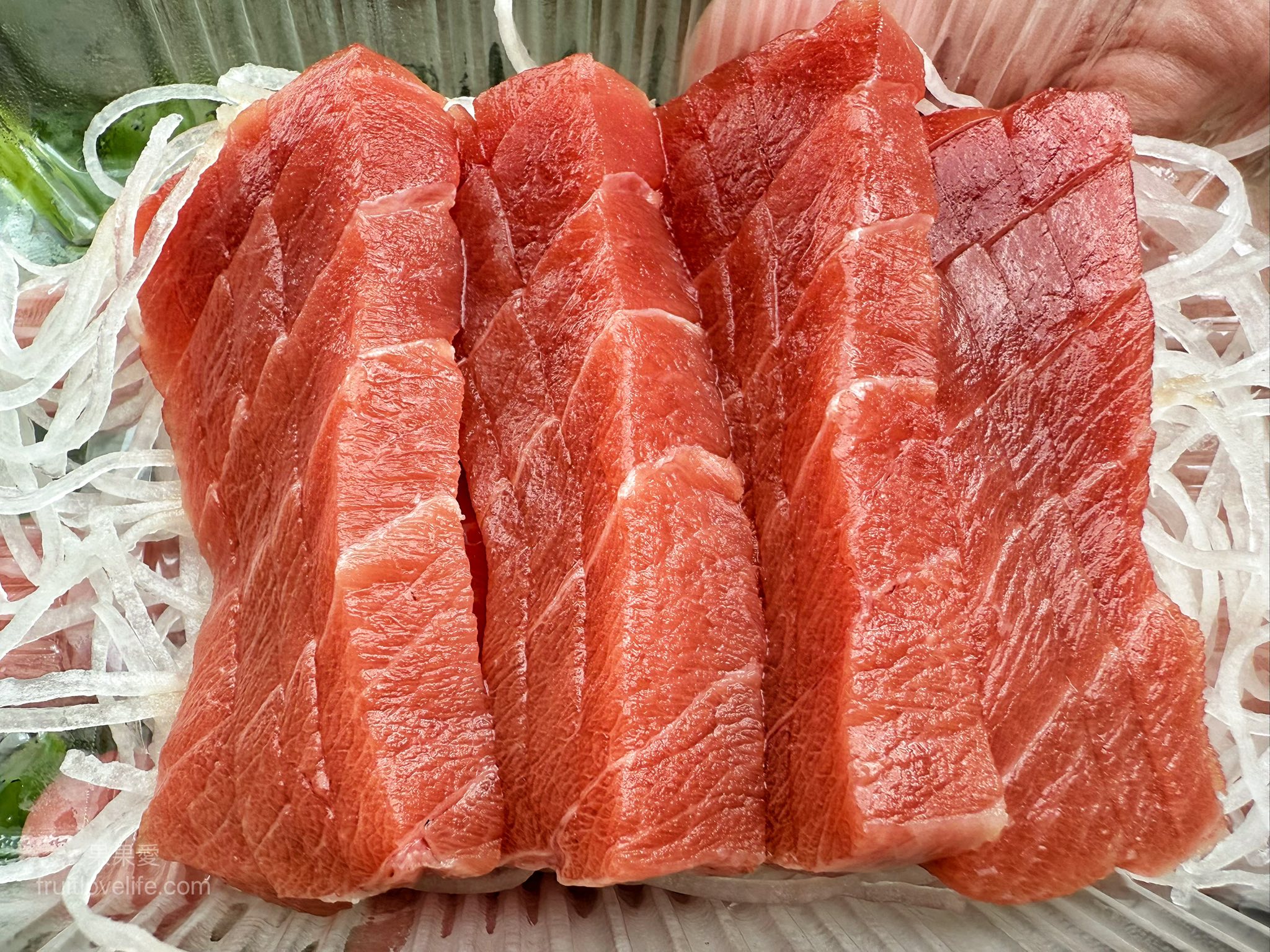 瀧慶水產⟩台中大里生魚片、握壽司、丼飯、烤物，超隱密的生魚片，有許多特殊魚種的生魚片，新鮮、甘甜又超值 @果果愛Fruitlove