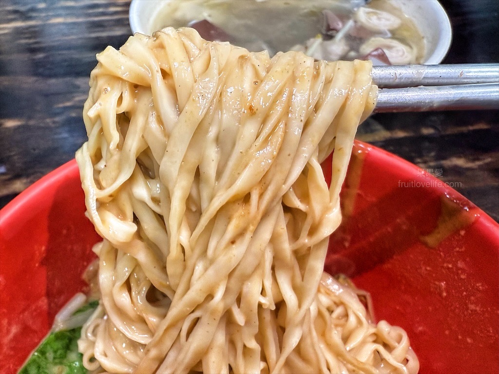 桂香麻醬麵⟩台中東區麻醬麵，旱溪夜市附近巷子裡的好吃小吃麵攤店 @果果愛Fruitlove