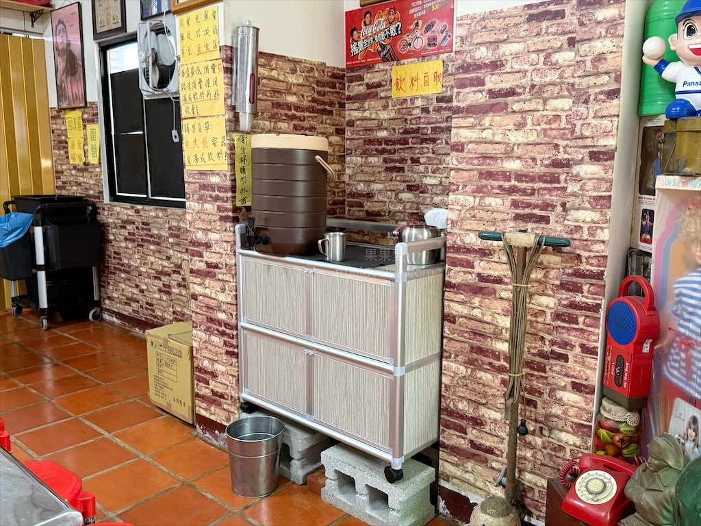 飄香懷舊便當⟩台中南區便當，興大平價便當，主菜+四配菜只要70元，有9種主菜可選擇 @果果愛Fruitlove