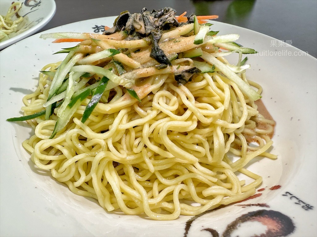 蛋仔涼麵⟩台中中區涼麵，涼麵加上檸檬，微酸的好滋味，讓涼麵更添增清爽度，份量也不小 @果果愛Fruitlove