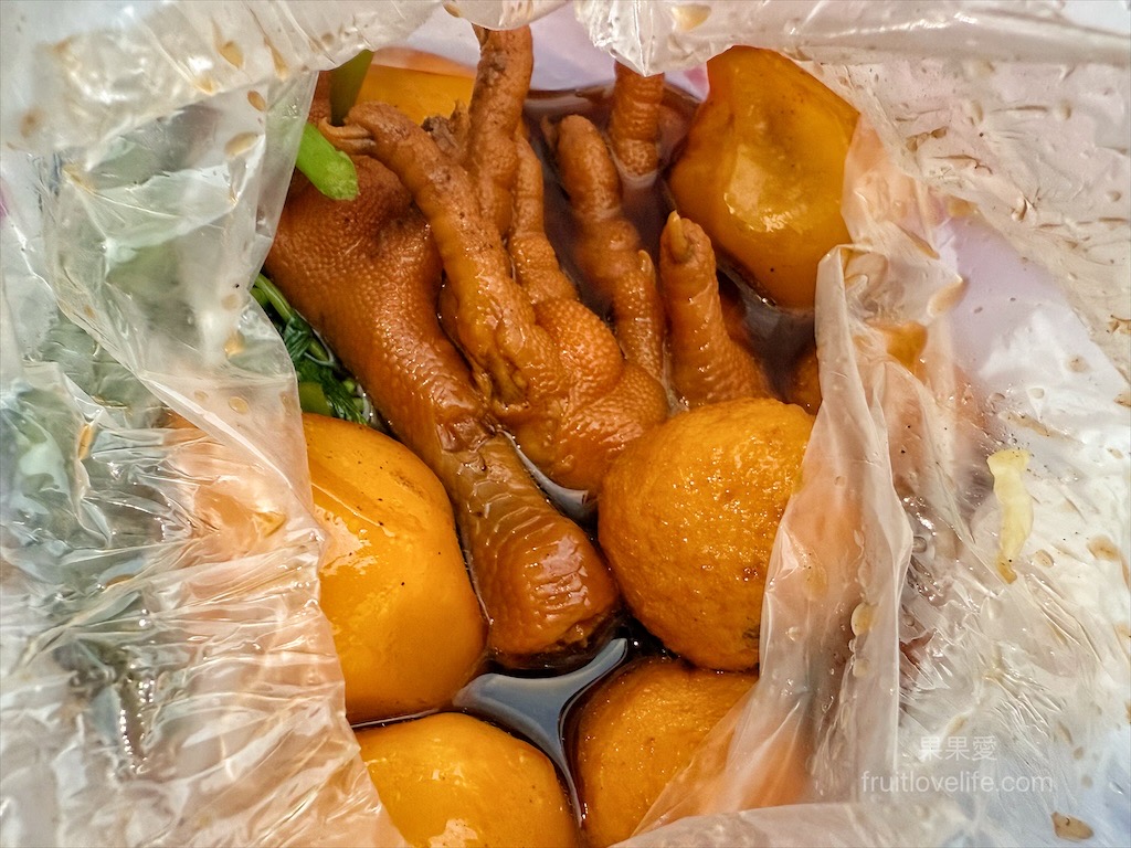 雲科大滷味雞爪凍⟩雲林斗六滷味，超人氣的宵夜美食，滷味平價又美味，滷雞爪要吃要快，不然很快就完售了 @果果愛Fruitlove