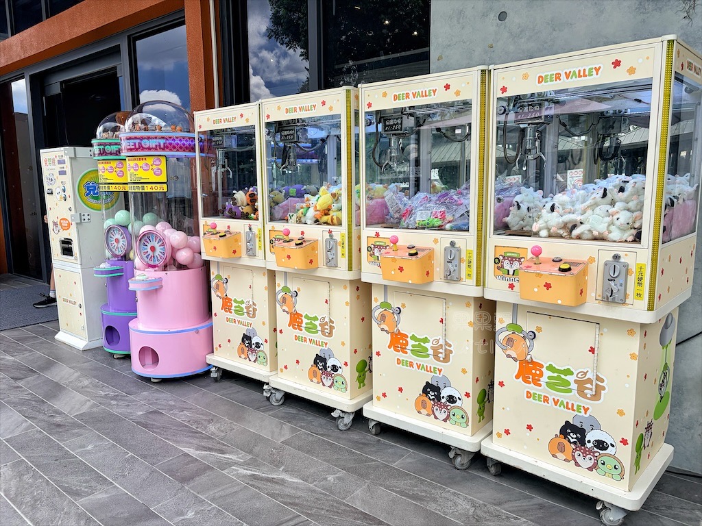 南投鹿谷親子景點｜鹿芝谷生態景觀園區：水豚、浣熊療癒系萌寵互動，山巒景色讓人感到美不勝收 @果果愛Fruitlove