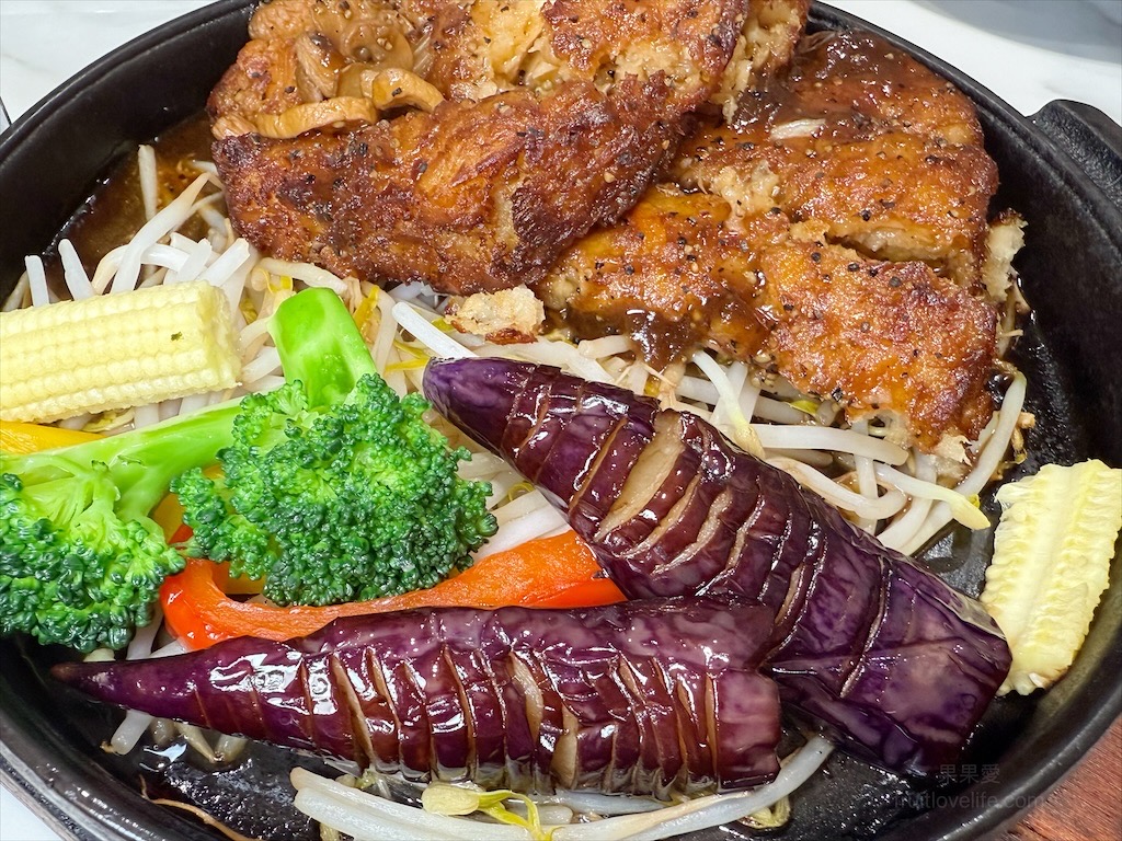 壹番素食餐廳⟩雲林斗六素食餐廳，跳脫傳統的素食餐廳，有許多意想不到的菜色，每道都是招牌菜 @果果愛Fruitlove